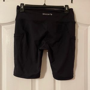 Baleaf work out shorts